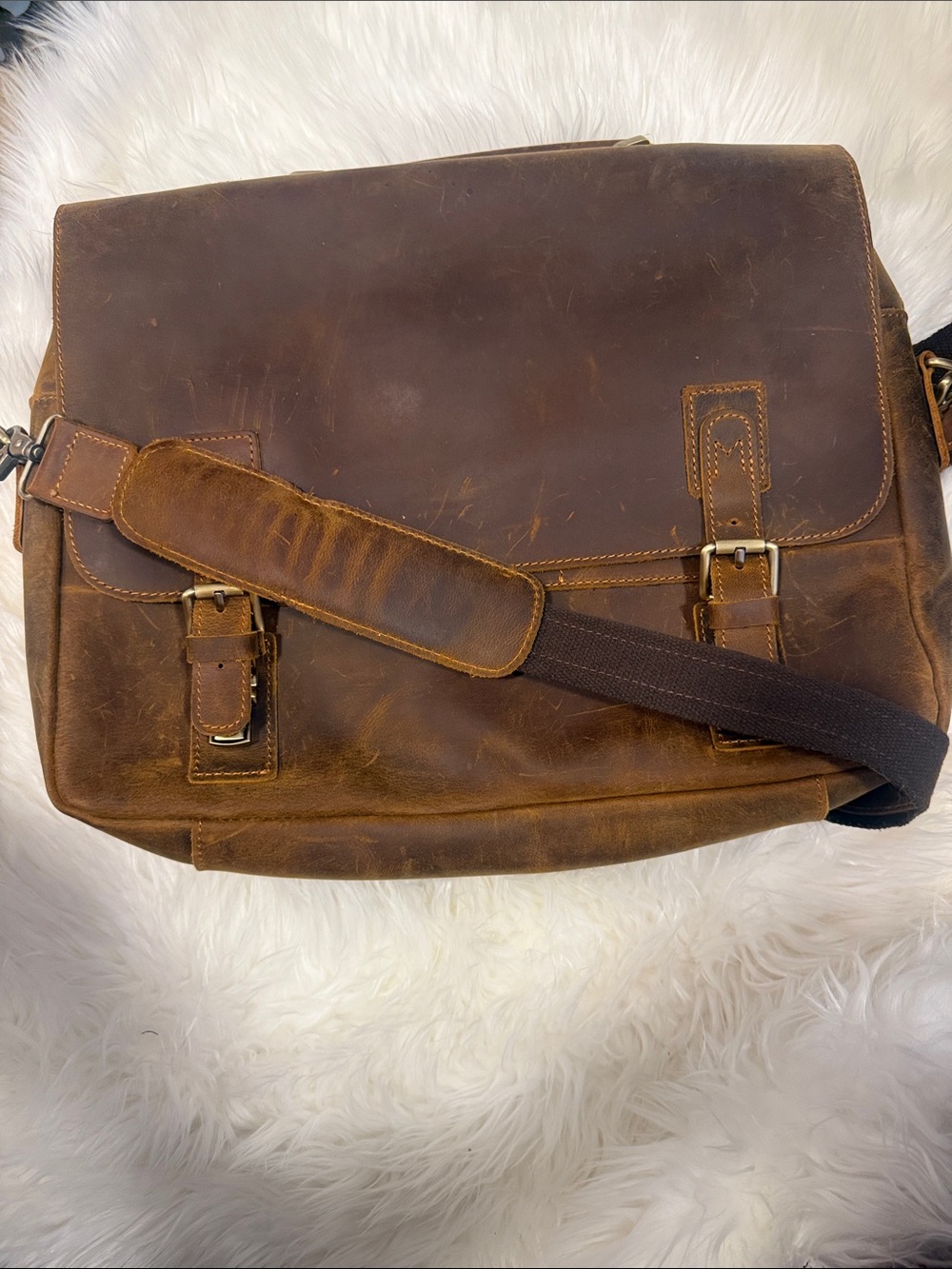 Men's Distressed Brown Leather Messenger Bag with Adjustable Strap